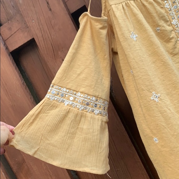 Style & Co Embroidered Sequin Cold Shoulder Top - Picture 4 of 5